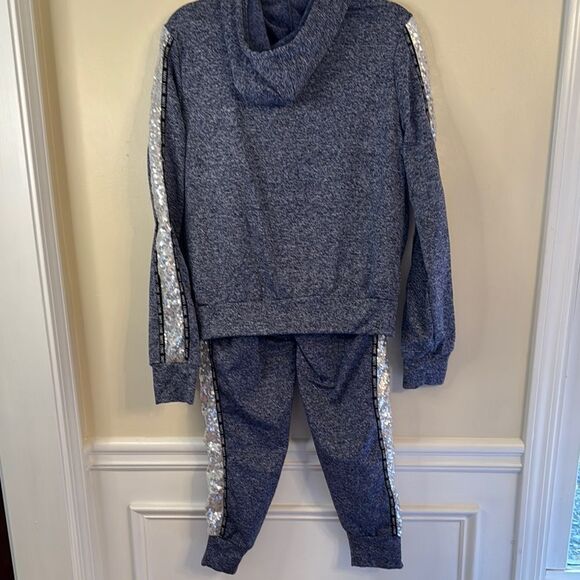 AQ-Sport Sequinned Blue Hoodie and Jogger Set - Picture 6 of 15